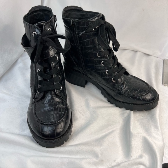 Indigo Rd - womens black Eliana combat / block heel boots size 8.5 - Picture 4 of 9